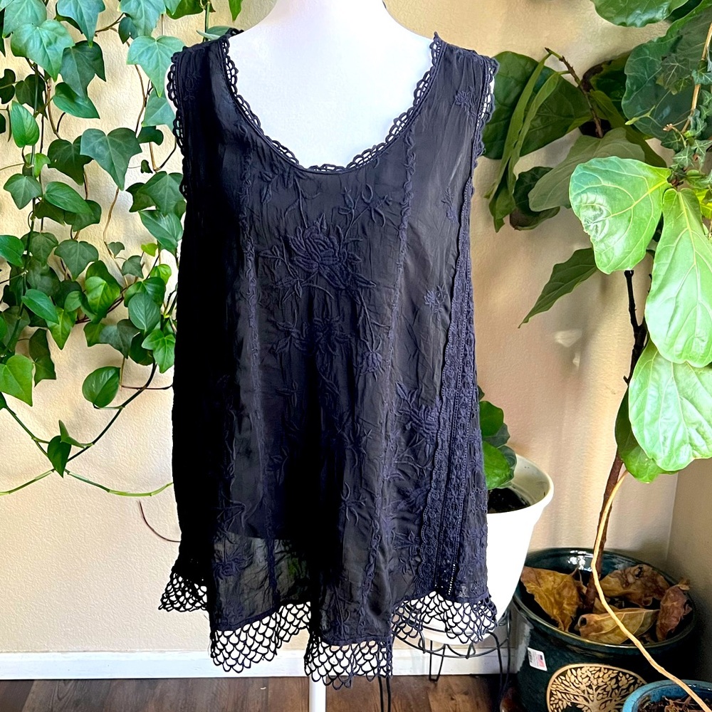 JOHNNY WAS Quynn Tank in Black | XL